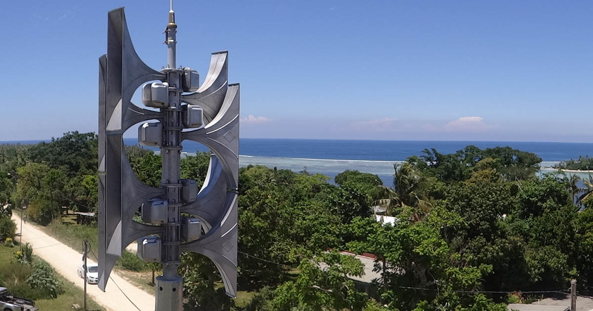 Volcanic eruption in Vanuatu - sirens warn in case of tsunamis